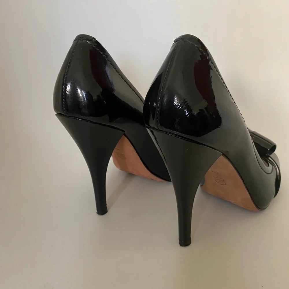 Joan & David Black Open Toe Patent Leather Heel
